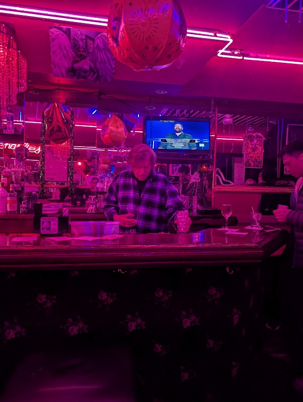 aunt charlie s lounge 10