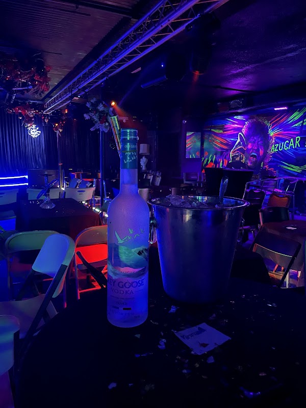az car nightclub 4