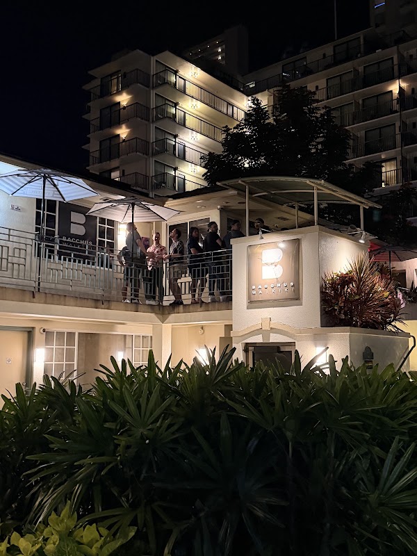 bacchus waikiki 5