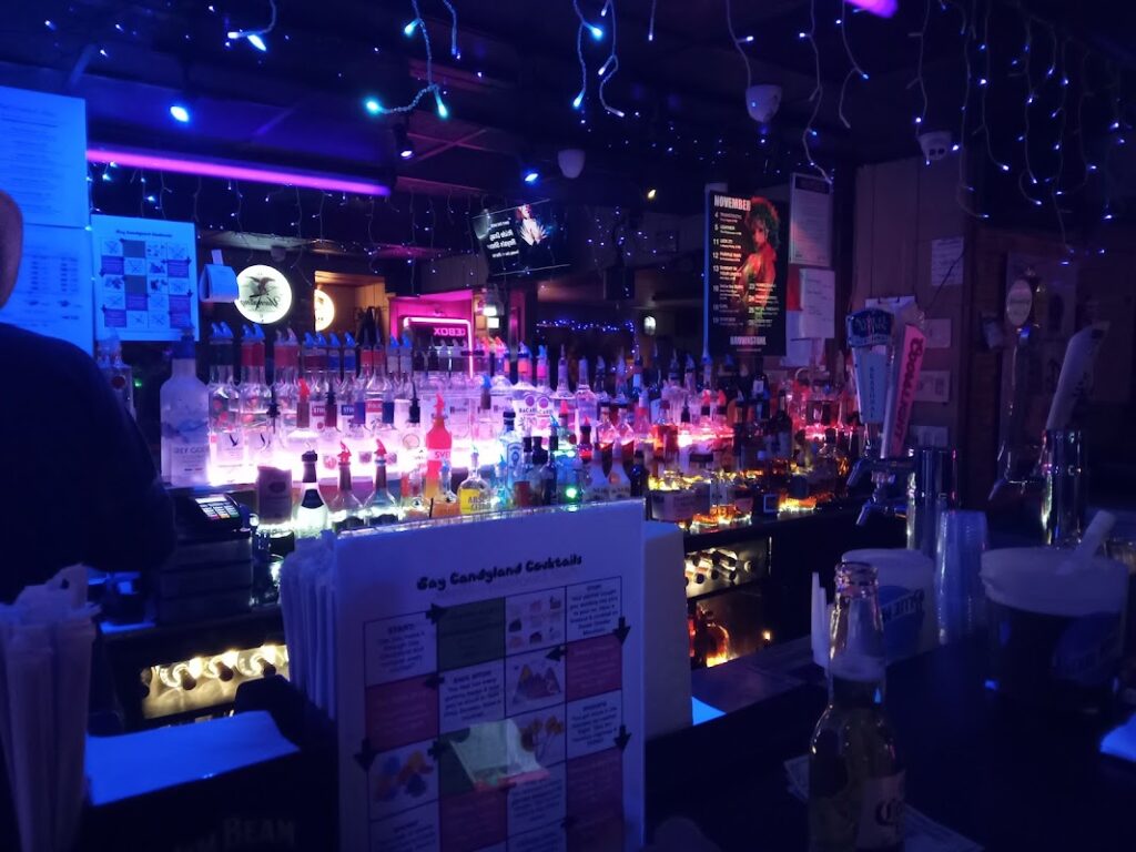 brownstone lounge 6 1024x768
