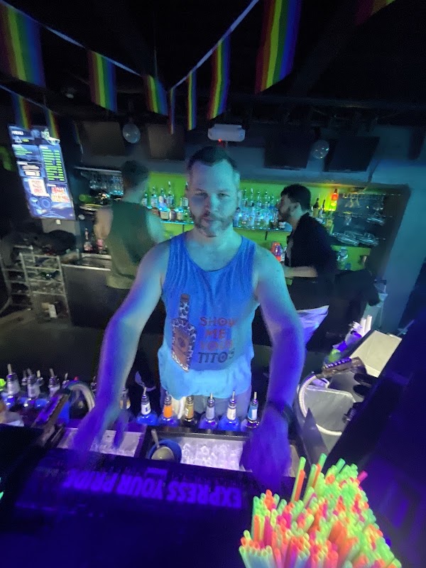 c4 nightclub lounge 10