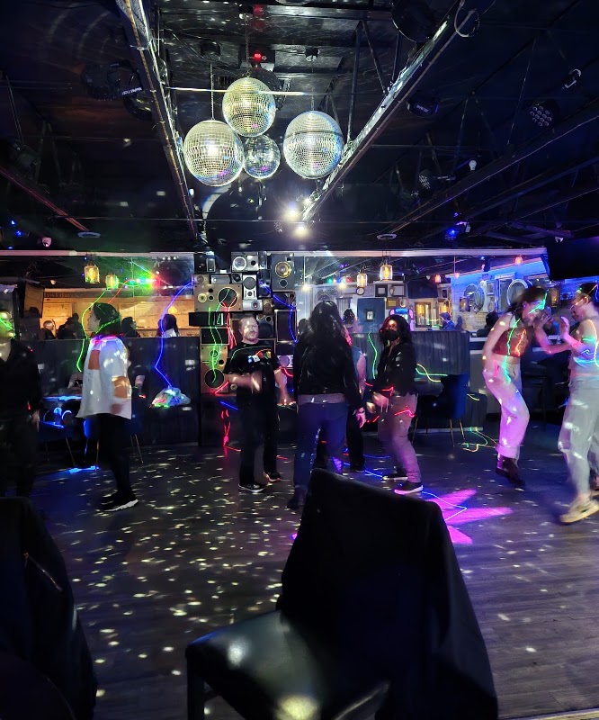 club 1220 3