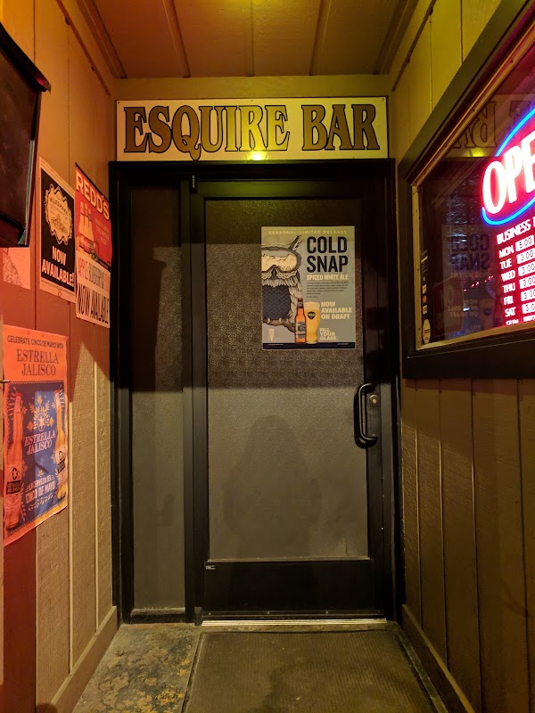 esquire bar 2