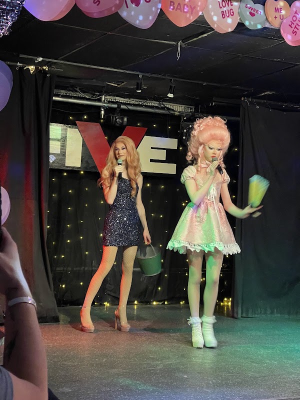 five nightclub 9