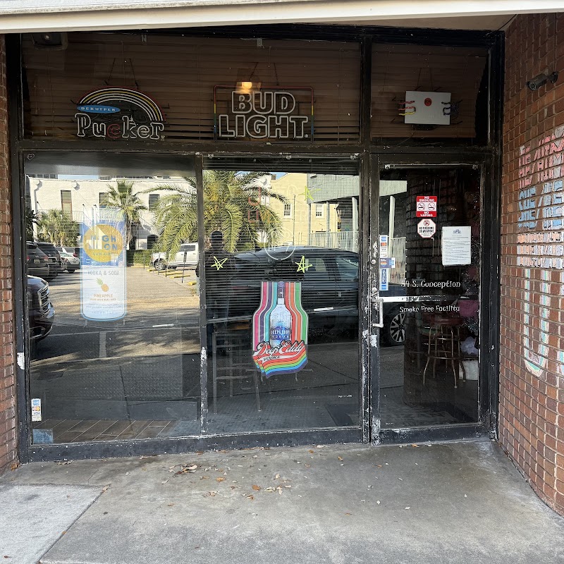 flip side bar patio 6