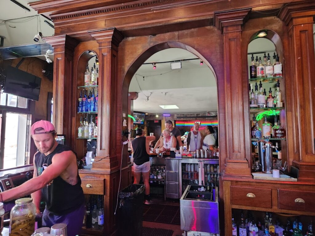 good friends bar 6 1024x768