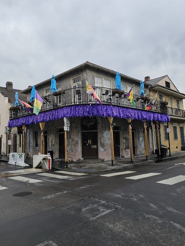 good friends bar 8