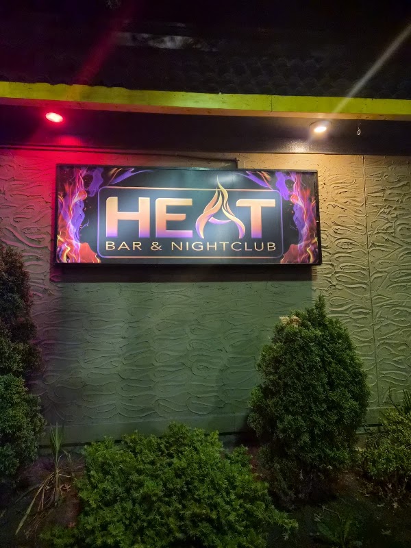 heat bar night club 5
