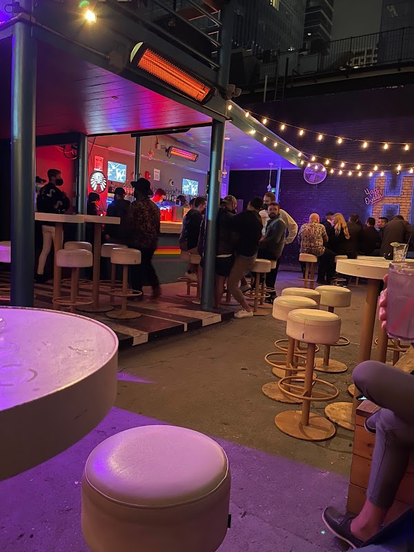 highland lounge 7