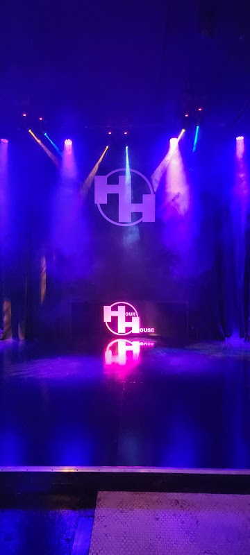 hour house 3