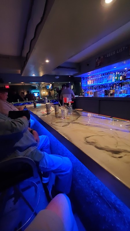 mad hatter lounge 6