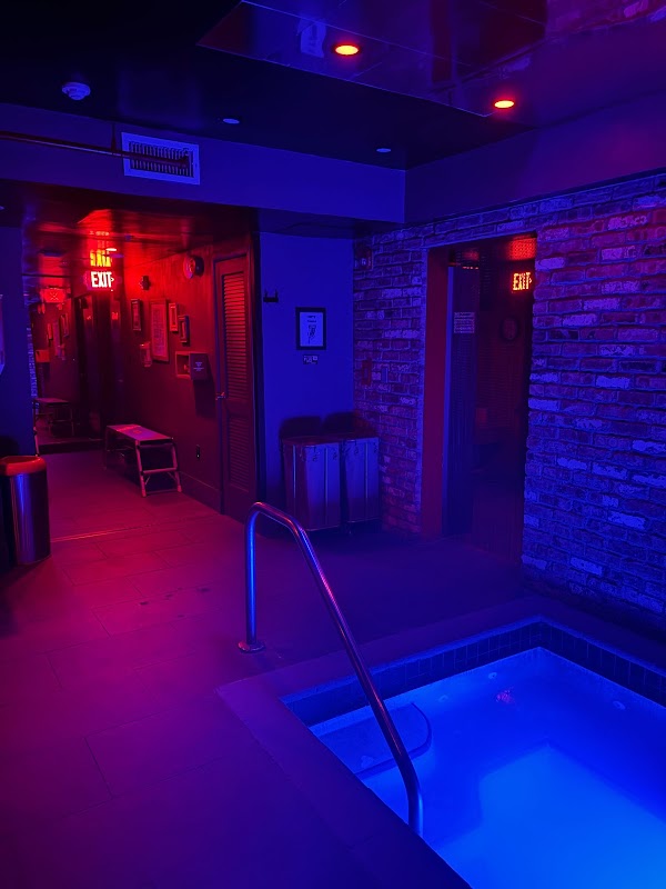 men s sauna at hotel gaythering 9