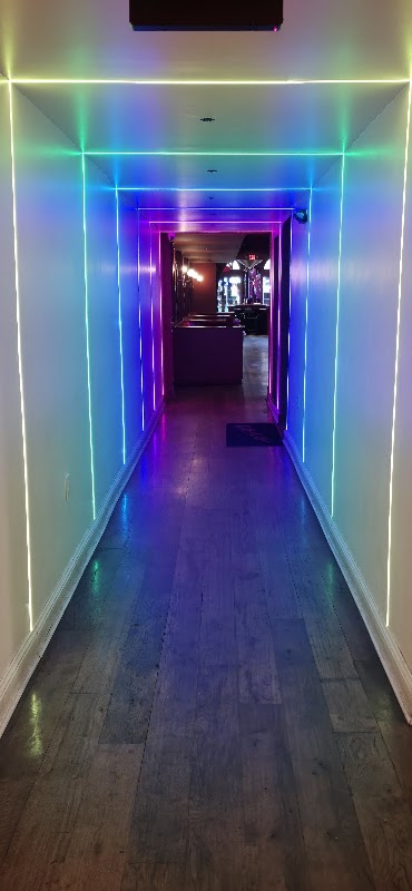 mother s lounge 4