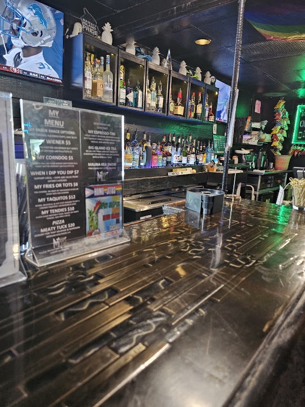 my bar kona lgbtq friendly dance pool tables drag djs karaoke 3