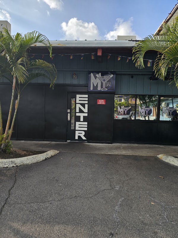 my bar kona lgbtq friendly dance pool tables drag djs karaoke 6