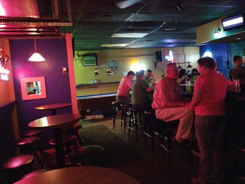 old street saloon 1 1024x768