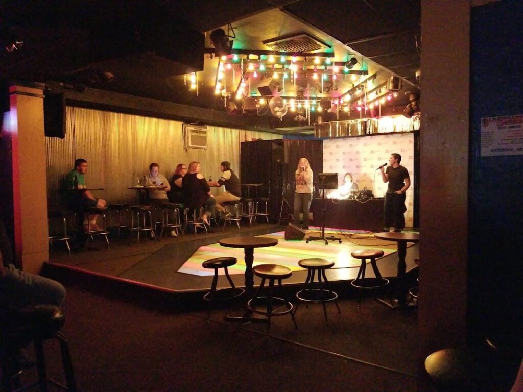 old street saloon 6 1024x768