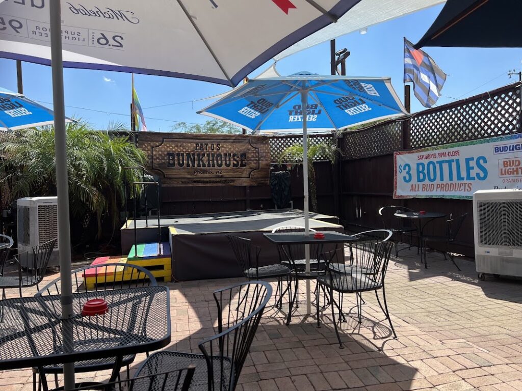 pat o s bunkhouse saloon 1 1024x768