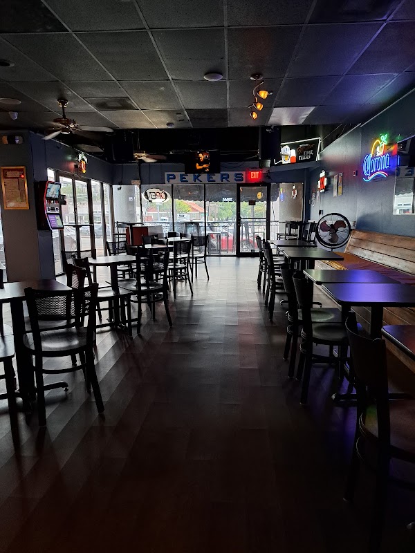 pekers bar 2