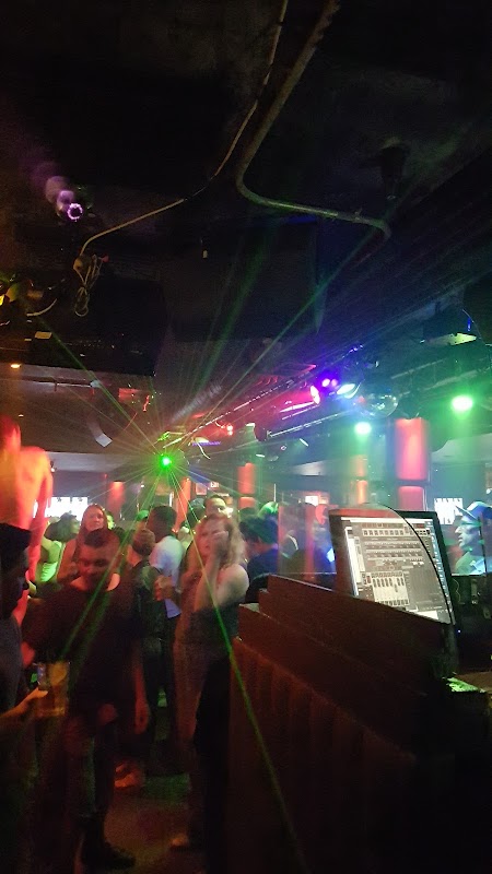 qbar 10