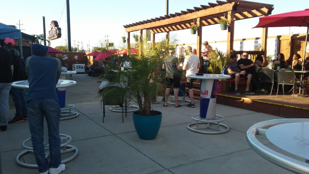 rehab bar and grill 10 1024x576