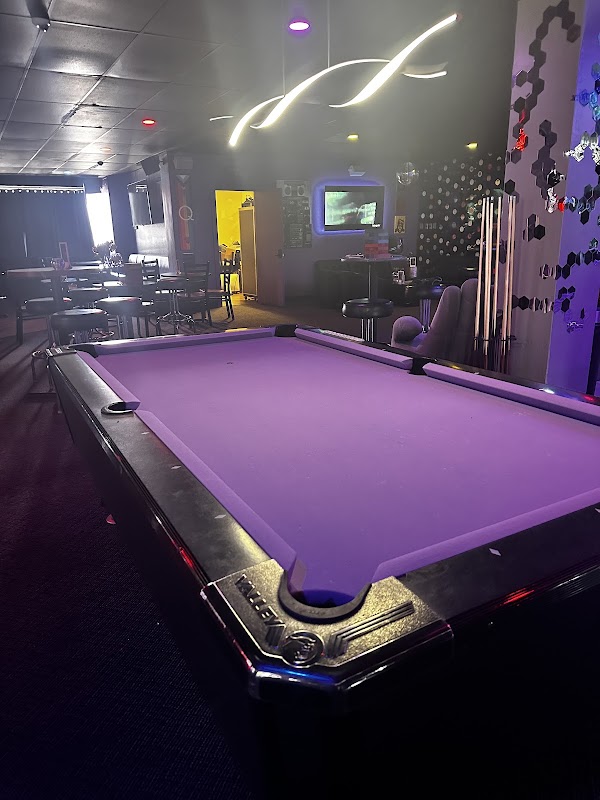 retro lounge by the orbit lounge 4