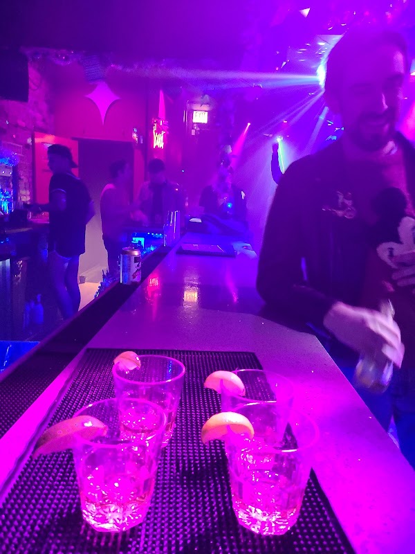 scarlet bar 7
