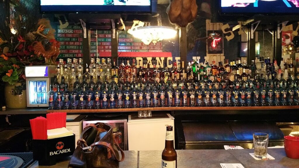 side kicks saloon 3 1024x576