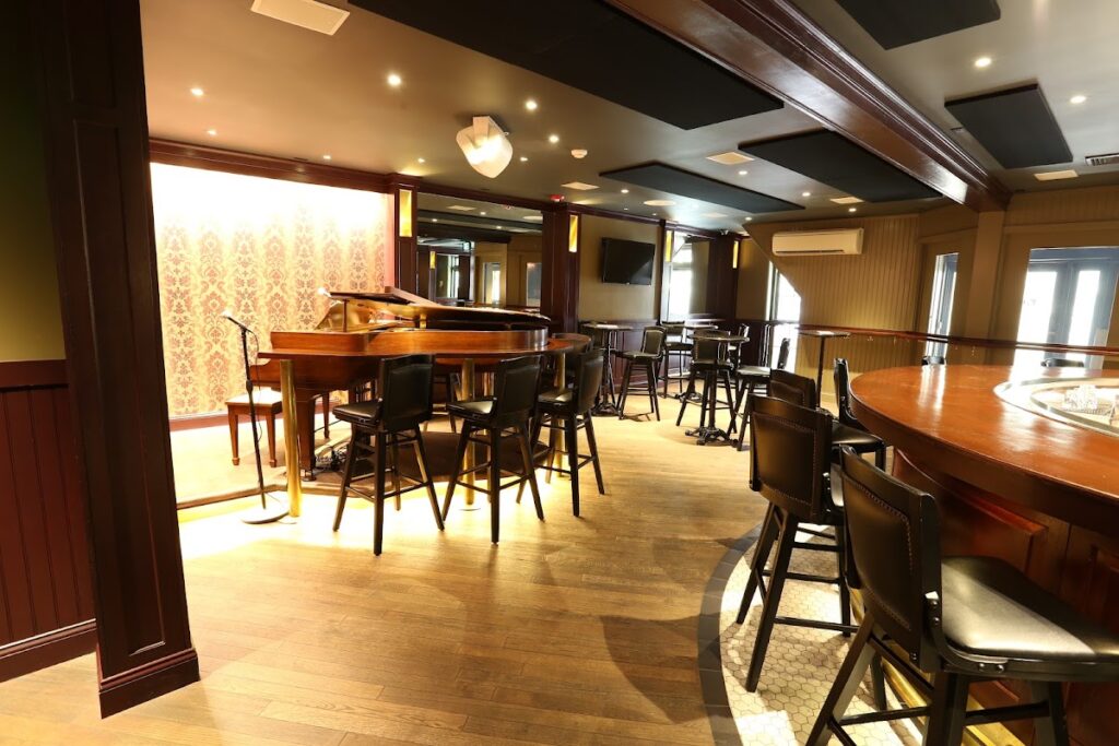 tavern on camac 6 1024x683
