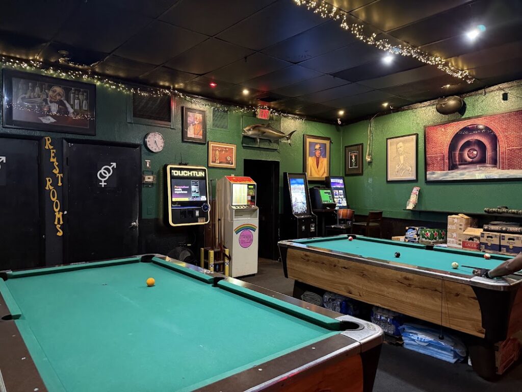the corner pub 3 1024x768