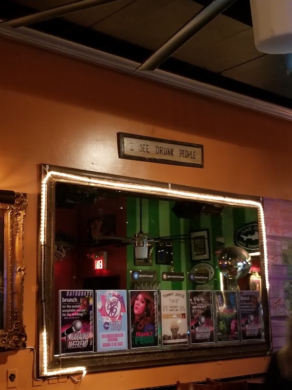 the lipstick lounge 6