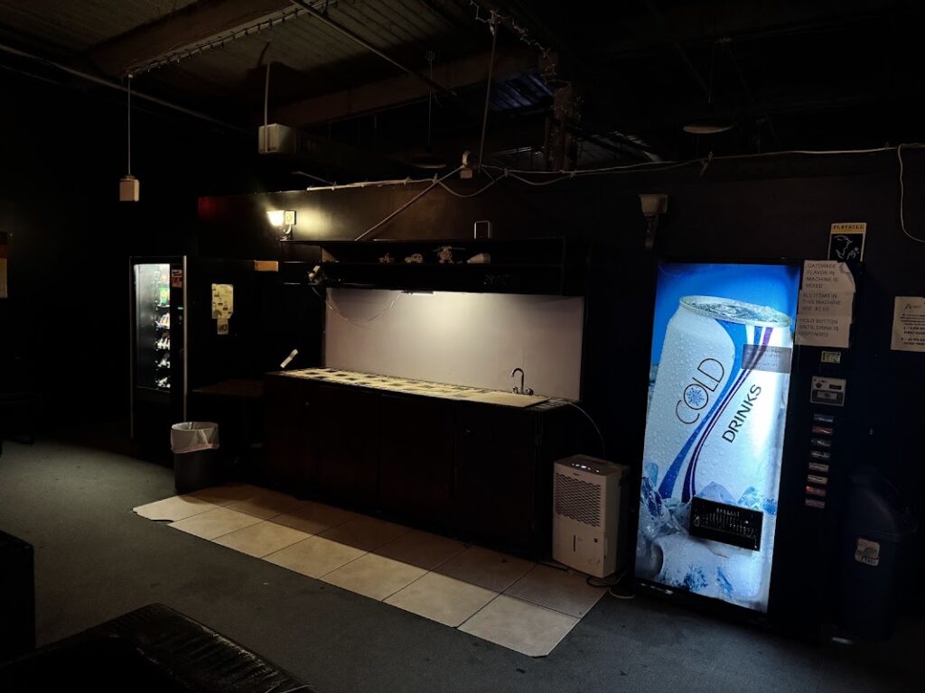 the mega plex 9 1024x768