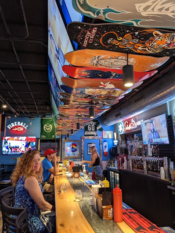 the r bar and lounge 6