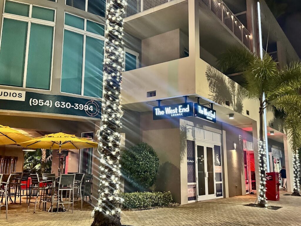 the west end lounge 1 1024x768