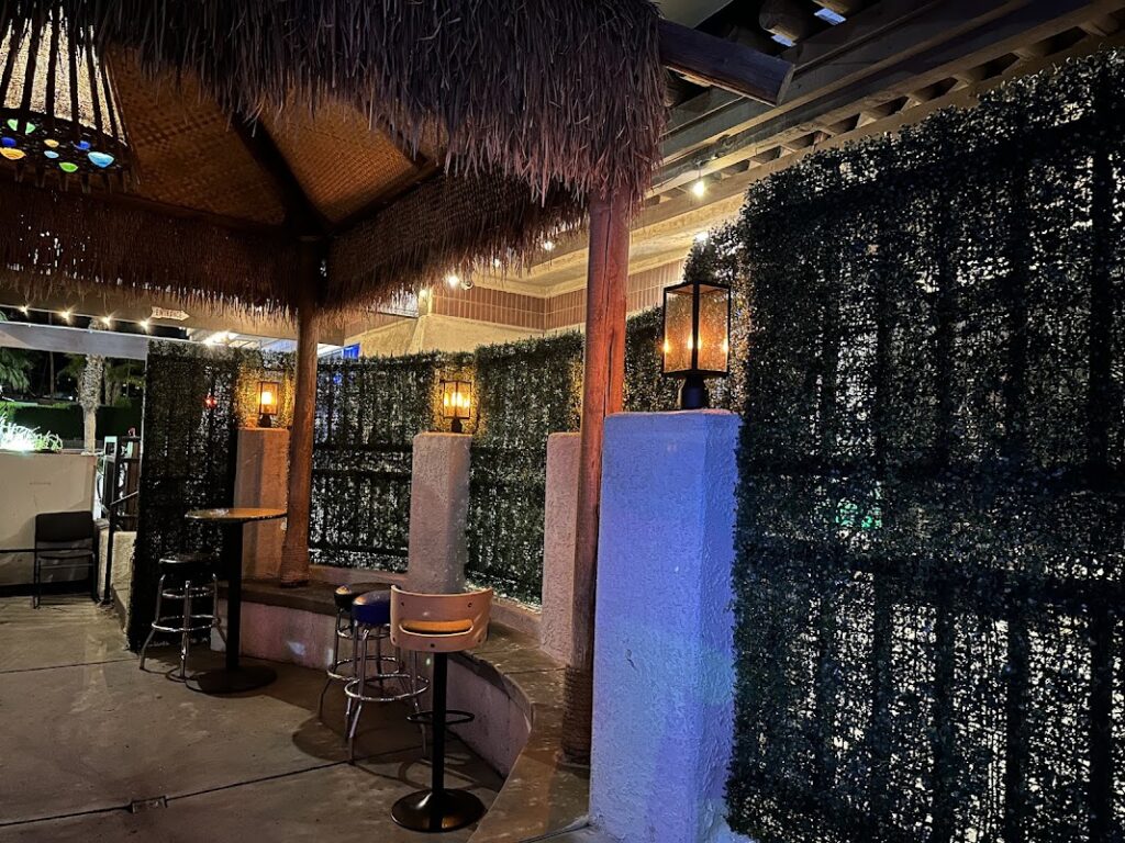toucans tiki lounge 5 1024x768