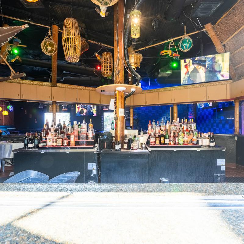 toucans tiki lounge 8