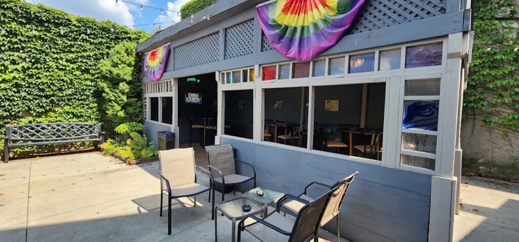 tremont lounge 1 1024x478