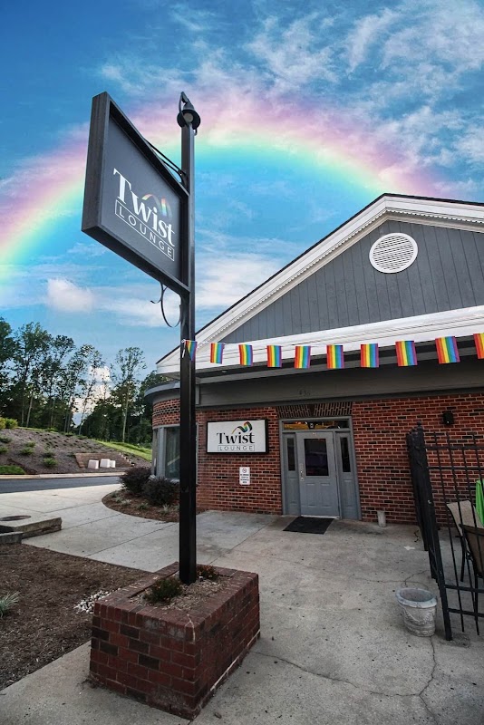 twist lounge greensboro 3
