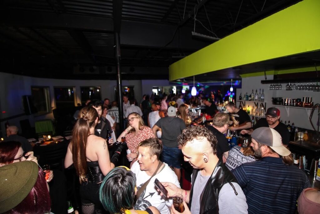 twist lounge greensboro 8 1024x683
