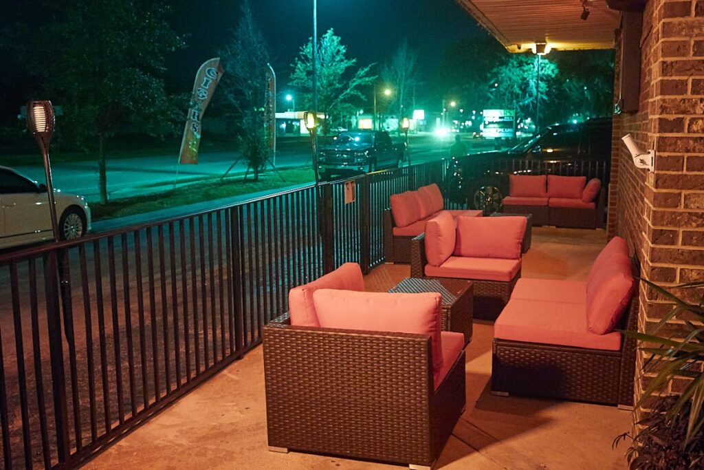 twisted rooster bar 1 1024x683