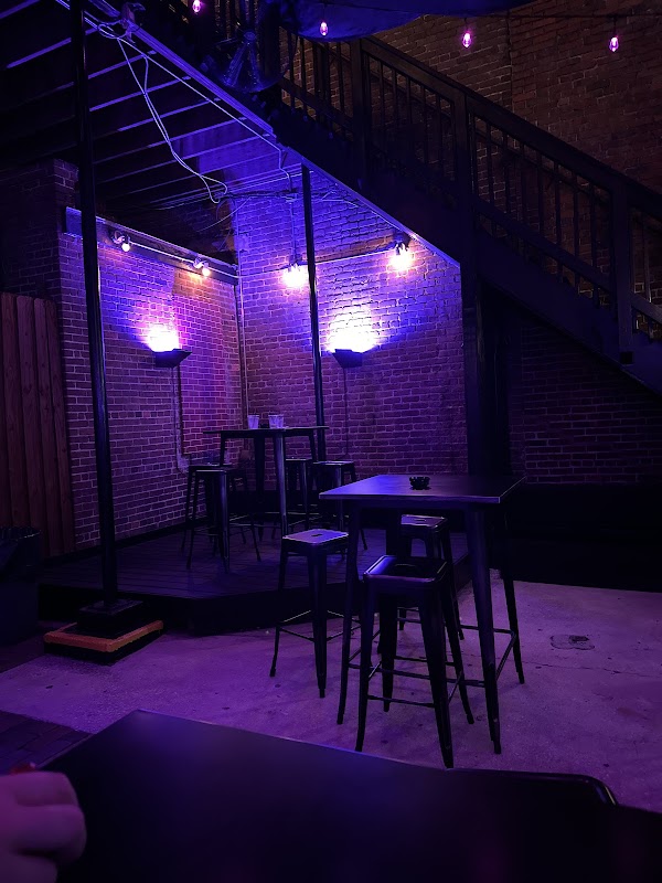utopia road bar courtyard 4