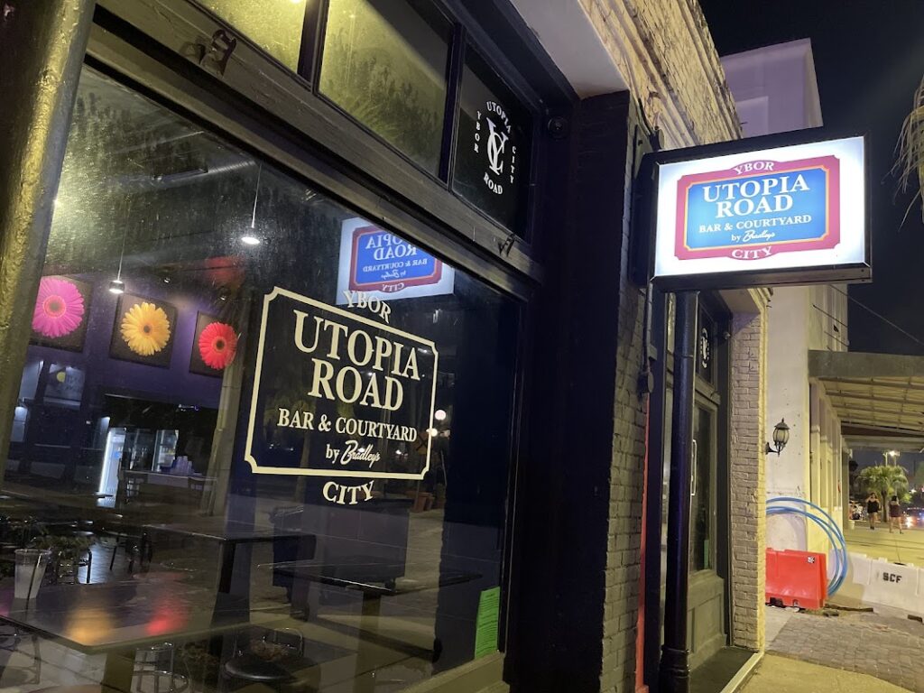 utopia road bar courtyard 7 1024x768