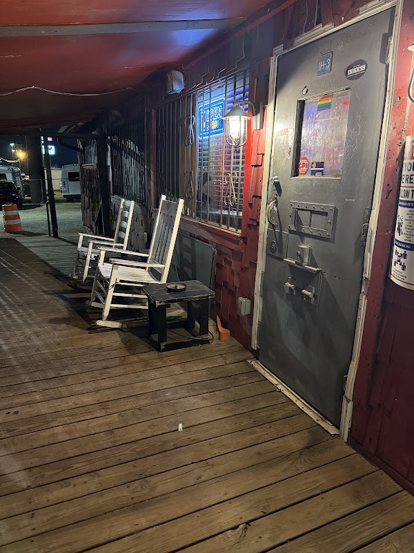woodshed bar 2