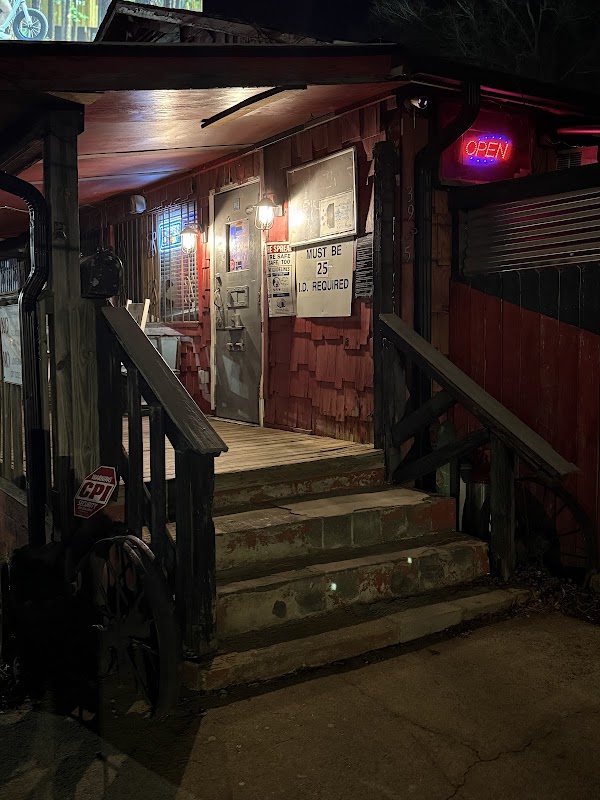 woodshed bar 8