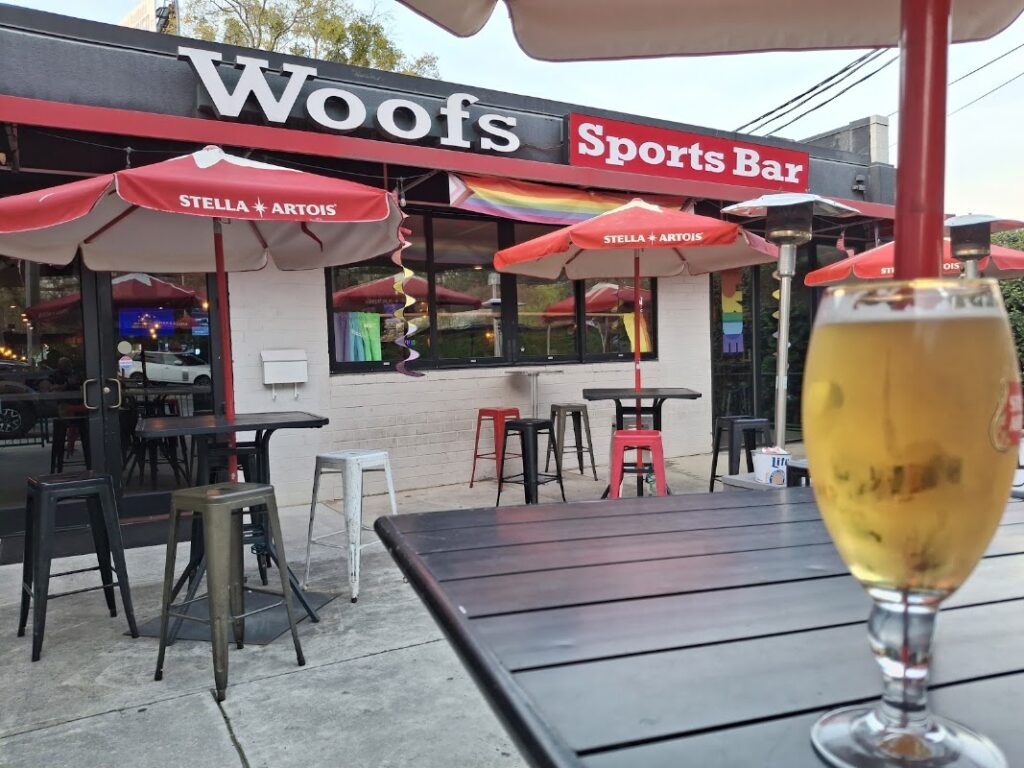 woofs sports bar 5 1024x768